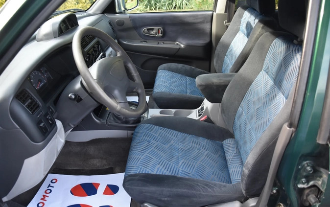 Mitsubishi Pajero cena 29900 przebieg: 163020, rok produkcji 2002 z Goniądz małe 781